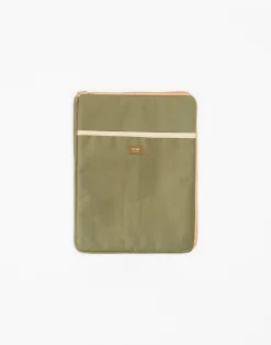 Natura Selection Funda Ordenador 15